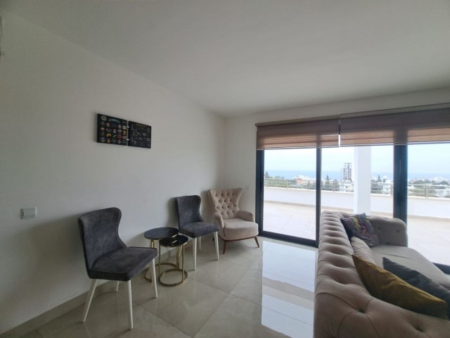 Girne merkezde kapanmaz manzaralı 155mk  3+1 Penthouse