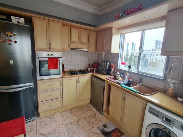 In the center of Kyrenia / Police station - Public market, walking distance to the center / 2 bedroom, well-maintained, spacious mezzanine flat with open front. Fully furnished, for urgent sale