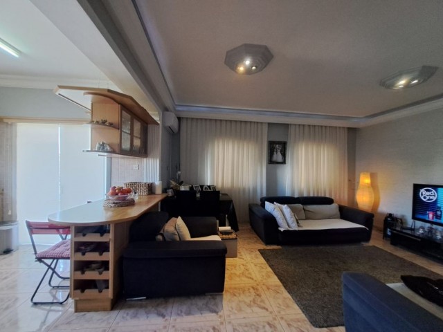 In the center of Kyrenia / Police station - Public market, walking distance to the center / 2 bedroom, well-maintained, spacious mezzanine flat with open front. Fully furnished, for urgent sale