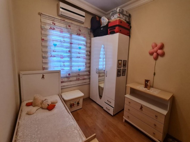 In the center of Kyrenia / Police station - Public market, walking distance to the center / 2 bedroom, well-maintained, spacious mezzanine flat with open front. Fully furnished, for urgent sale