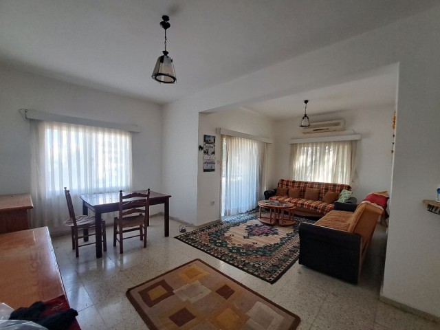 3+1 garden floor spacious flat in Nusmar market area in Kyrenia center