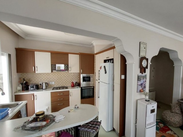 3+1 spacious flat with open front in a 2-storey building behind Girne- Lavaş restaurant