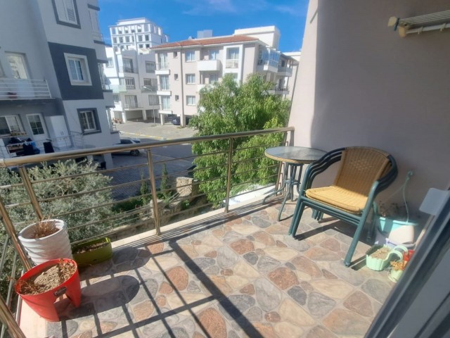 Spacious, beautiful 3-bedroom mezzanine flat in Kyrenia center / Sulu circle area