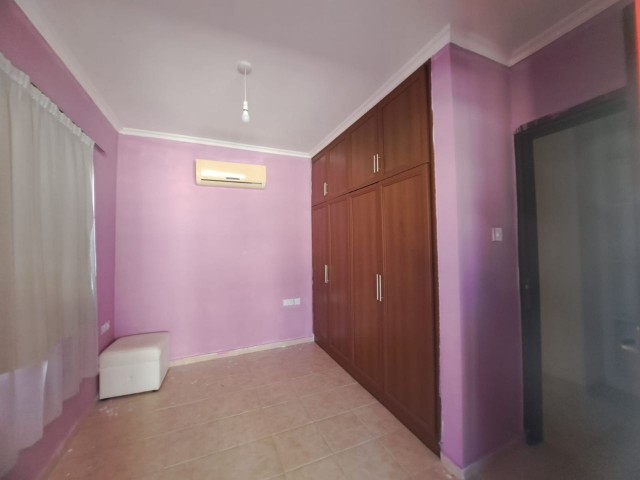 DAS EINZIGE HAUS IM OBERGESCHOSS IM SCHULBEREICH KYRENIA, 3+1 PENTHOUSE.