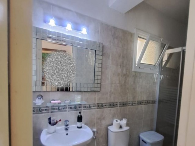 Single house on the 3rd floor in Kyrenia center / Nusmar market area / 3 + 1 Penthouse with private terrace on 4 sides, fully furnished with high quality for sale