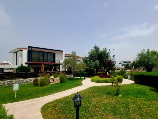 4+1 modern villa with 4 bathrooms on a site with a pool in Kyrenia-Dogankoy region