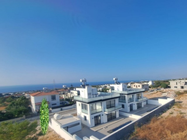 Çatalkoy -/Above Chamada hotel/ !!!URGENT SALE!!! 4+1 triplex villas with unobstructed views and 2 private pools