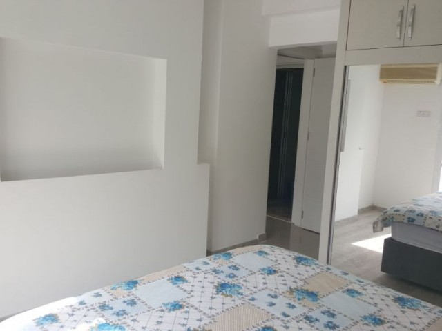 GİRNE KARAOĞLANOĞLUNDA HAVUZLU SİTEDE SATILIK 3+1 LUX DAİRE