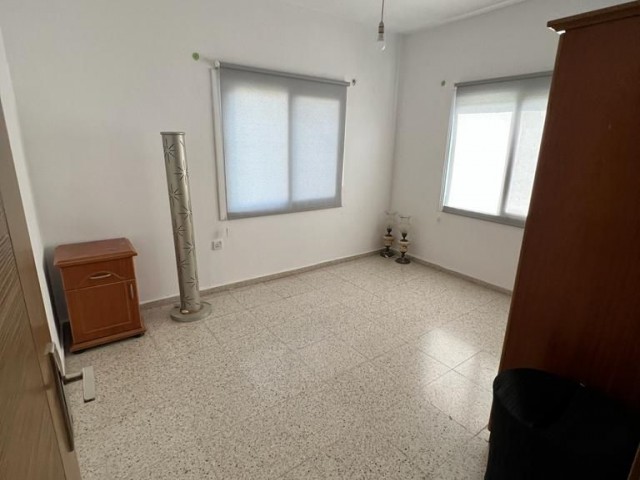 FULLY FURNISHED 3+1 APARTMENT FOR RENT IN THE CENTER OF GIRNE 