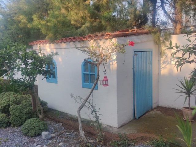 GİRNE CATALKOYDE BAY CENTER FOR SALE 6+1 DETACHED VILLA