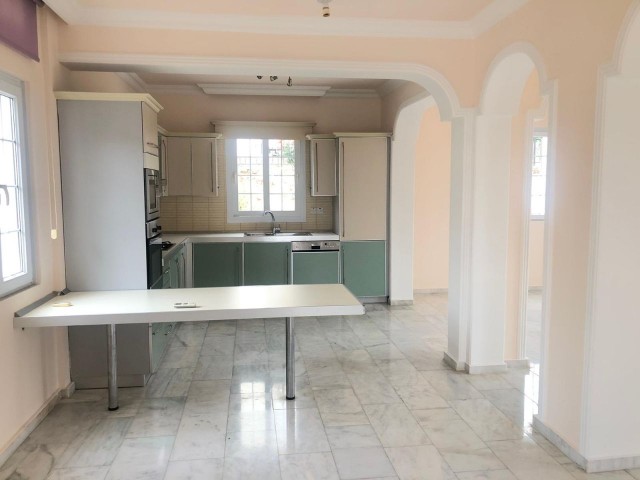 Villa To Rent in Bellapais, Kyrenia