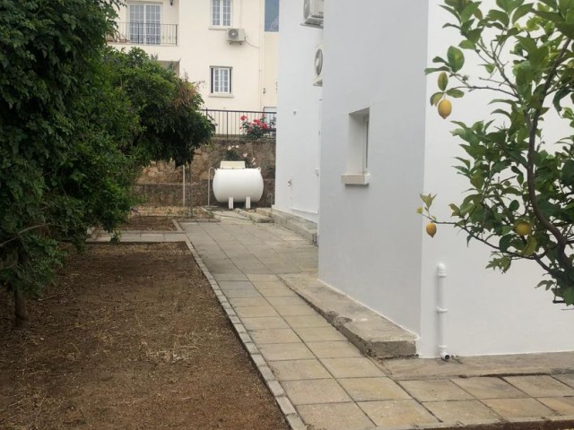 Villa To Rent in Bellapais, Kyrenia