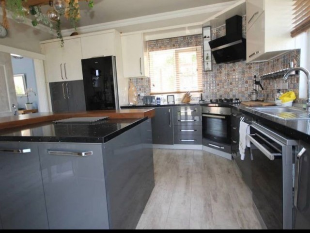 3+1 VILLA WITH DETACHED POOL FOR SALE IN ÇATALKOY REGION IN KYRENIA