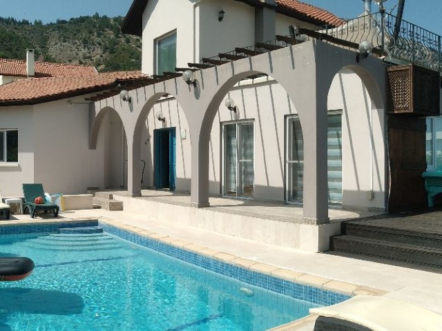 3+1 VILLA WITH DETACHED POOL FOR SALE IN ÇATALKOY REGION IN KYRENIA