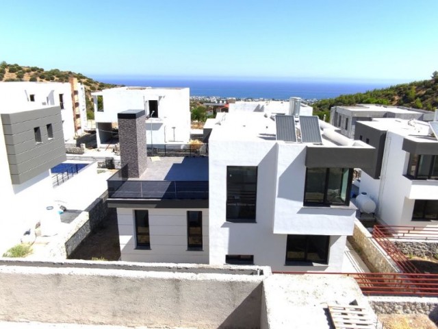 3+1 FREISTEHENDE VILLA MIT BERG- UND MEERBLICK MIT POOL ZU VERKAUFEN IN KYRENIA EDREMIT KARMI