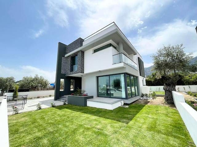 Newly finished 3+1 villa with pool for sale in Cyprus Kyrenia Ozanköy, close to Doğa College, Science University, Suat Günsel and ESK schools.