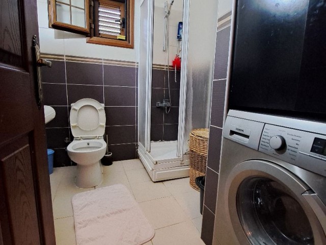 Girne ozanköy de kiralik havuzlu 3+1 villa  