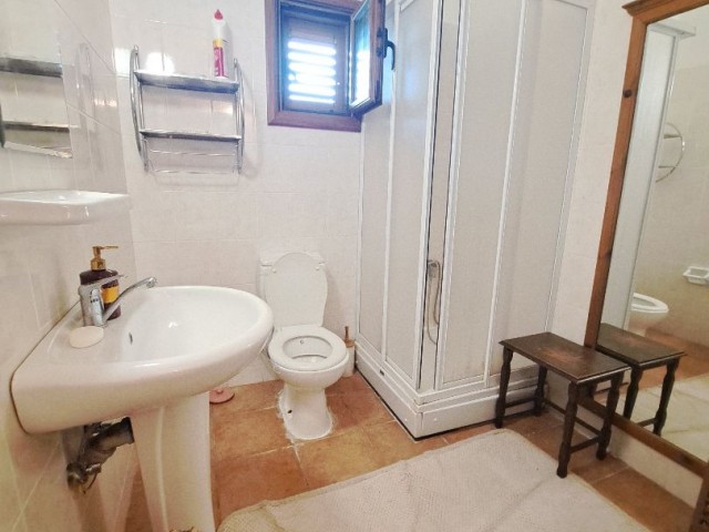 Girne ozanköy de kiralik havuzlu 3+1 villa  