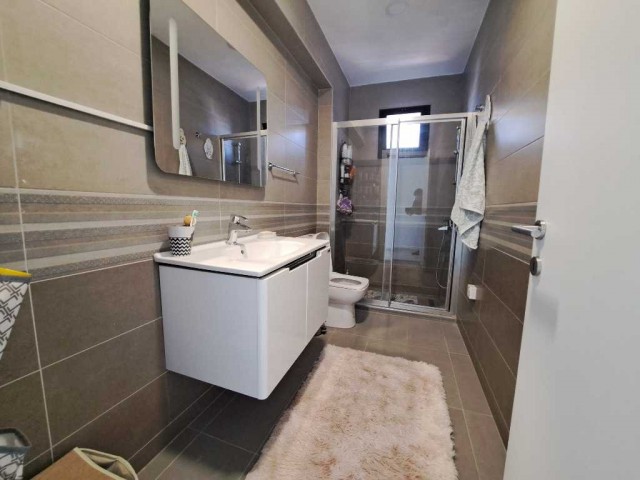 Girne merkezde satılık  2+1 lux eşyalı satılık penthouse 