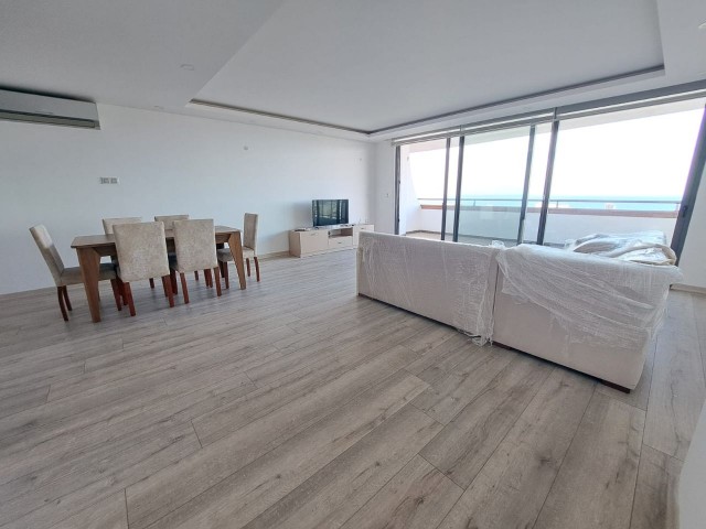 3+1 GERÄUMIGE WOHNUNG MIT MEER- UND STADTBLICK IN AKACAN ELEGANCE ZU VERKAUFEN