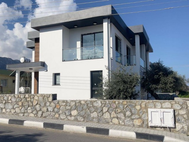 Ultra Luxury Ready to Deliver 4+1 Villa with Mountain and Sea Views in Kyrenia Zeytinlik (SON VILLA)