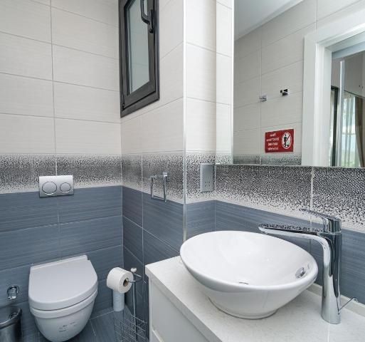 2+1 80m2 penthouse for sale in Kyrenia Bahçeli