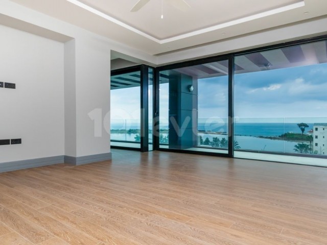 Luxury3+1 225m2 Penthouse with Turkish Title for Sale with Sea View