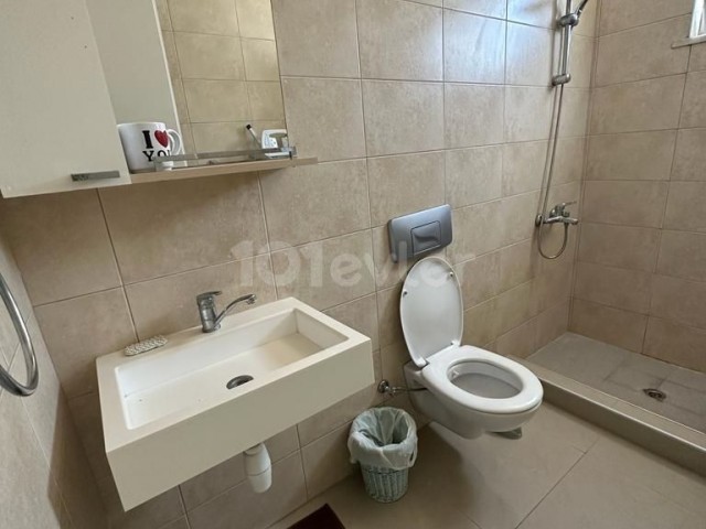 Karaoğlanoğlunda satılık denize sıfır 2+1 80m2 full eşyalı daire