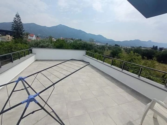 Fully furnished 1+1 penthasue flat for rent in Kyrenia Ozanköy area, within walking distance of the 