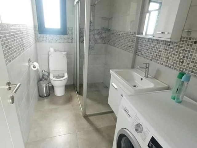 Girne ozanköy bölgesinde final üniversitesine yürüme mesafesinde kiralık full eşyalı 1+1 penthasue daire 