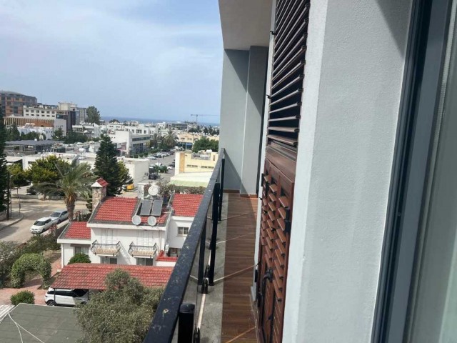 Girne Karakum lemar olduğu bölgede kiralık 2+1 daire 