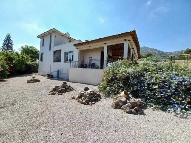 Villa For Sale in Çatalköy, Kyrenia