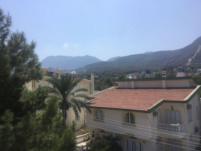 تخت برای اجاره in Girne Merkez, گیرنه