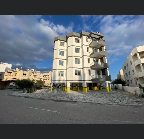 آپارتمان نو مبله آماده روبروی Girne Park AVM برای فروش فوری توسط مالک