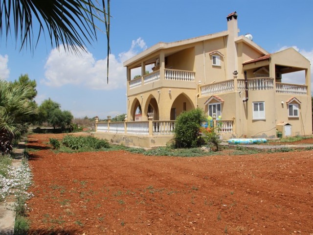 Villa For Sale in Bahçeler, Iskele