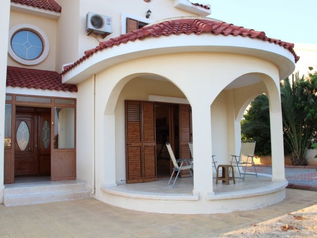 Villa For Sale in Bahçeler, Iskele