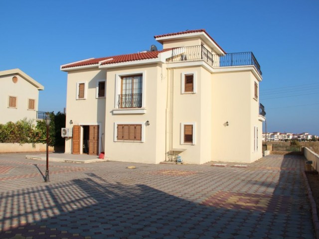 Villa For Sale in Bahçeler, Iskele