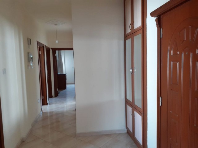 Flat For Sale in Girne Merkez, Kyrenia