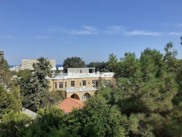 Flat For Sale in Girne Merkez, Kyrenia