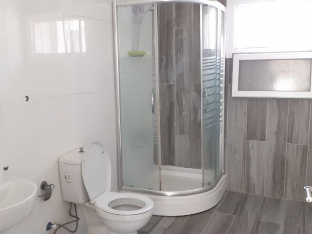 Flat To Rent in Karaoğlanoğlu, Kyrenia