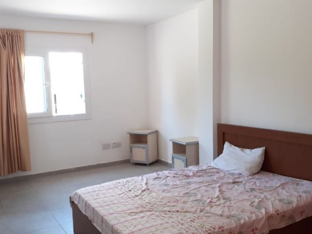 Flat To Rent in Karaoğlanoğlu, Kyrenia