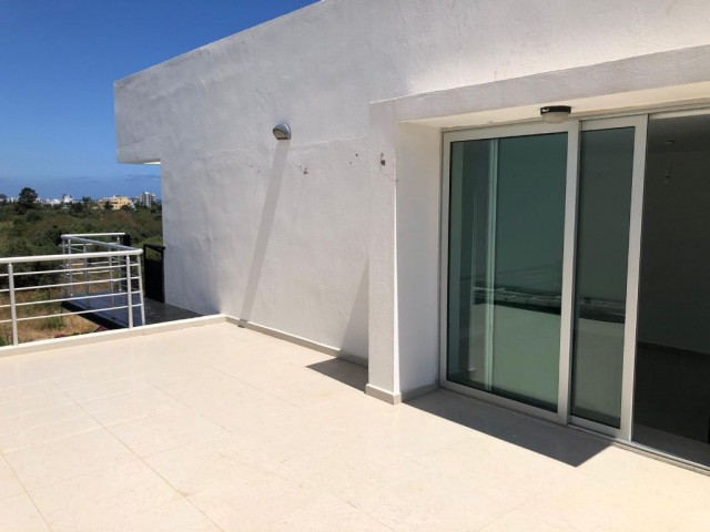 Penthouse For Sale in Doğanköy, Kyrenia