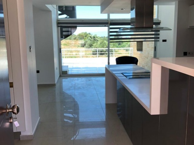 Penthouse For Sale in Doğanköy, Kyrenia