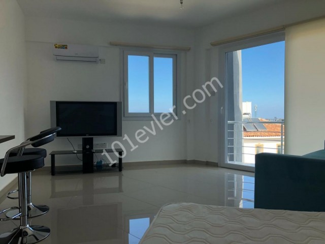 Studio Flat To Rent in Alsancak, Kyrenia