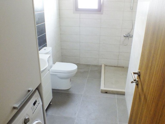 GİRNE MERKEZDE SATILIK        TÜRK KOÇANLI 2+1 DAİRE