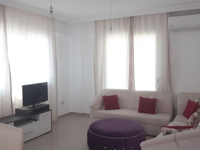 Flat To Rent in Aşağı Girne, Kyrenia