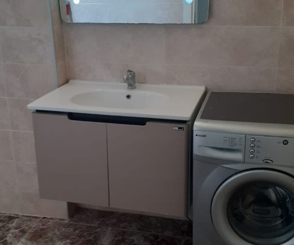 Flat To Rent in Aşağı Girne, Kyrenia