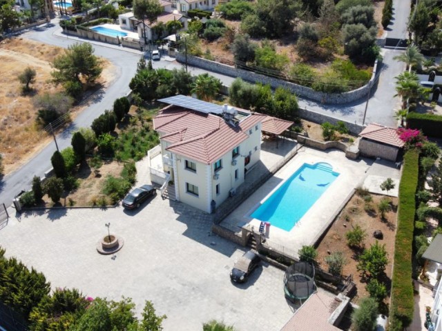 Villa + Auxiliary House with Mountain - Sea View and Private Swimming Pool on 2,740 m2 of Land in Ozankoy ** 