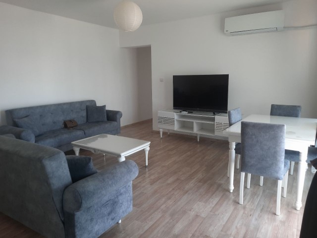 Mağusa merkezde 110 m2 2+1daire 