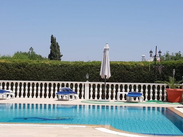 4 + 2 Villa mit Pool zu verkaufen in Magusa neue Bosporus ** 